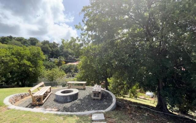 Luxury 5BD Villa - Massive Pool & Outdoor Vibe
