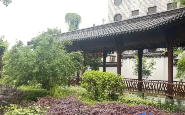 Xanadu Hotel In Yi County