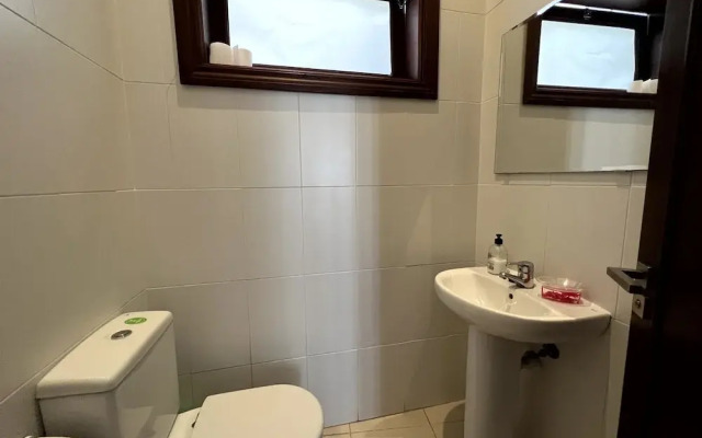 Santa Ana Suite & Rooms