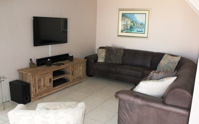 10 Chillsome House Self catering