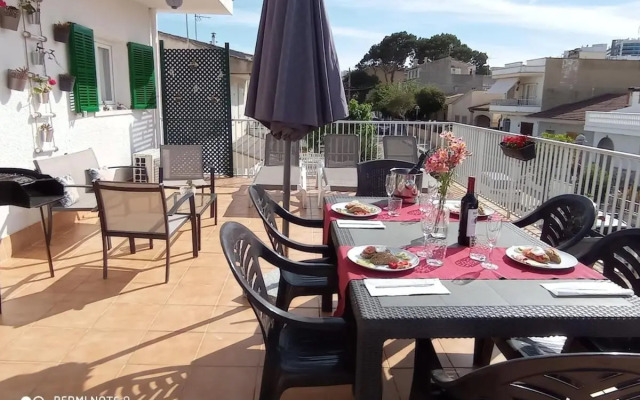 Fantastic, 100 Meters From The Beach