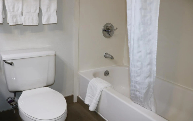 Comfort Suites Near Casinos Norwich-Uncasville CT