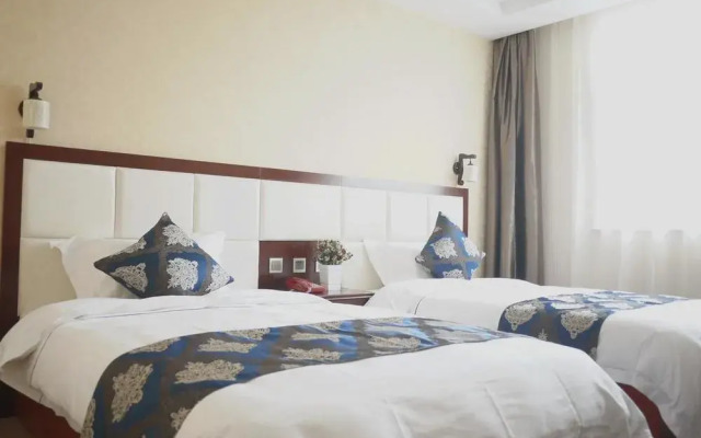 July Hotel