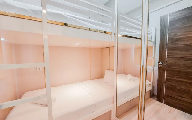 Spacious And Homey 3Br At Sky House Bsd Apartment