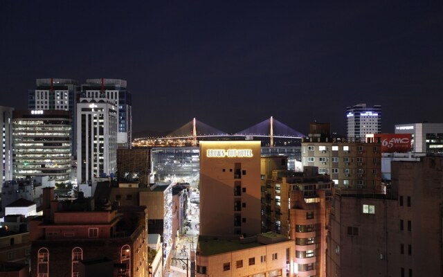 Brown Dot Busan Station Sky Garden