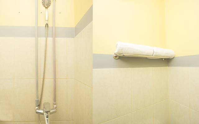 OYO 952 Annisa Syariah Guest House