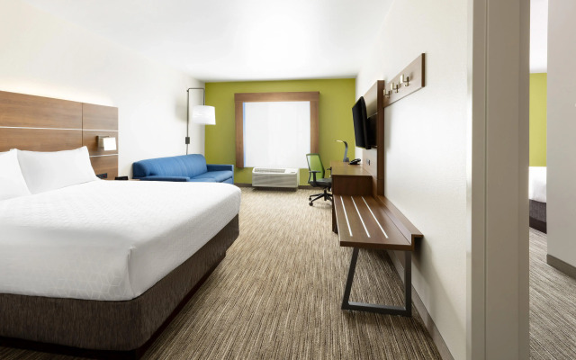 Holiday Inn Express & Suites Oakhurst - Yosemite Park Area by IHG