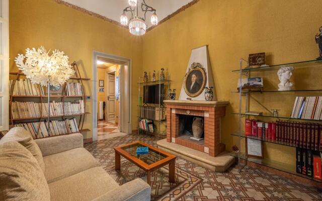 Amari Apartment - IBR
