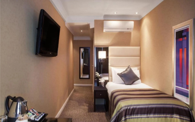 Park Grand Hyde Park