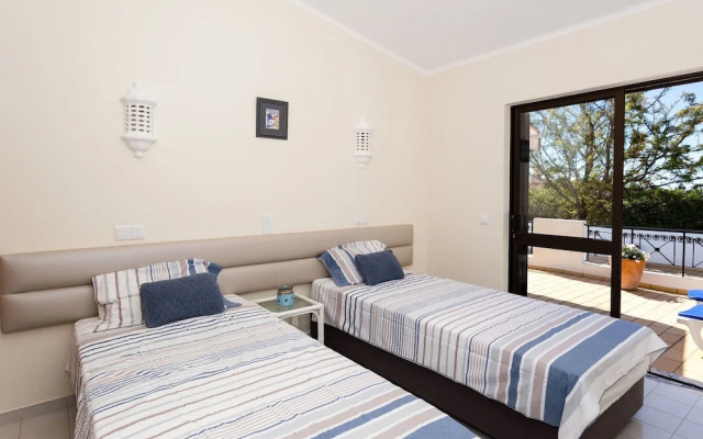 Floresta Fabulous Villa Close to Beach and Golf