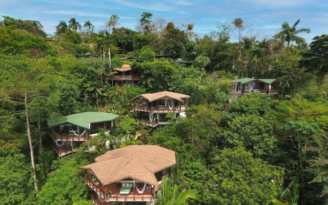 Tulemar Bungalows & Villas