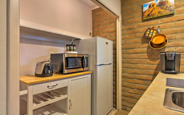 Romantic Sedona Suite W/patio < 1Mi to Trails/town