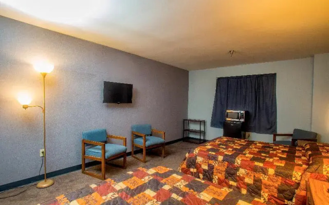 Lafayette Inn