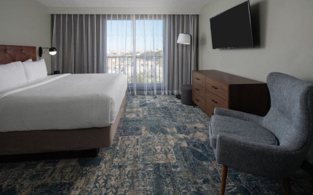 Four Points by Sheraton Suites Tampa Airport Westshore