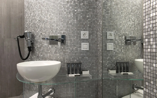 AHD Rooms
