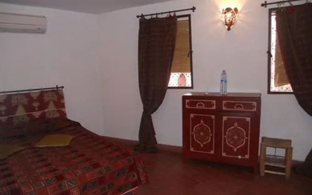 Riad Ineslisa