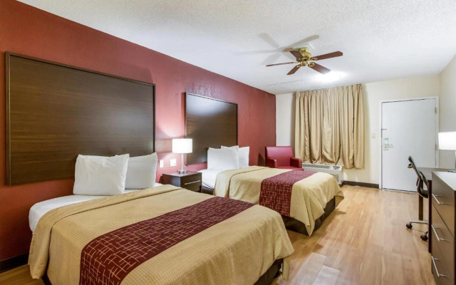 Red Roof Inn & Suites Statesboro - University