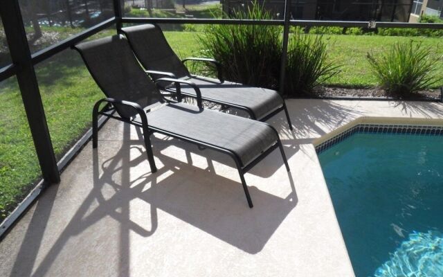 Private Pool ! 3 Bedroom Home by Redawning