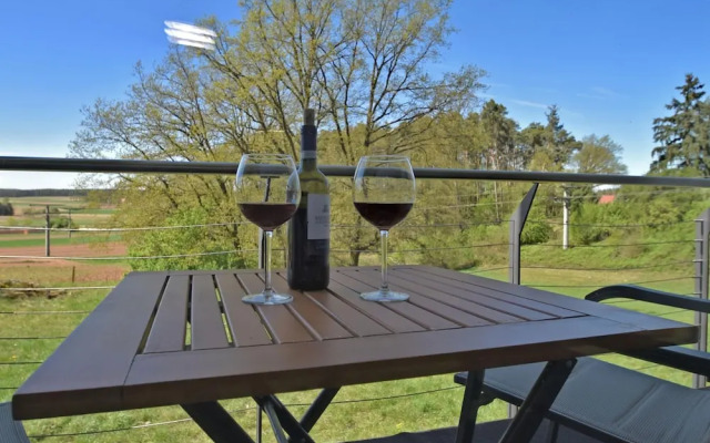 Stylish Kammerstein Stay