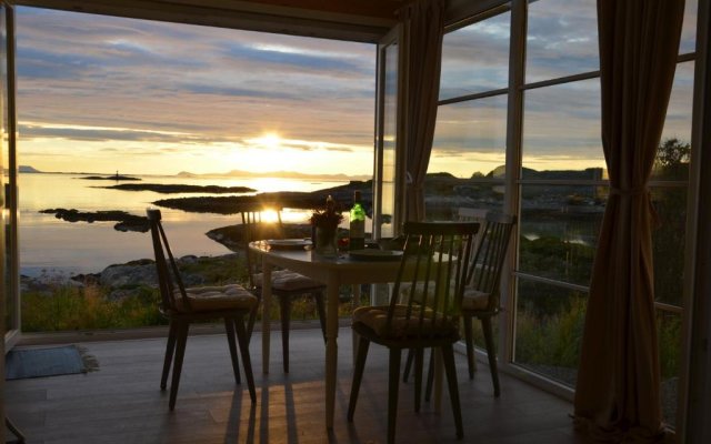 Superior Cottage with Sea View in Senja