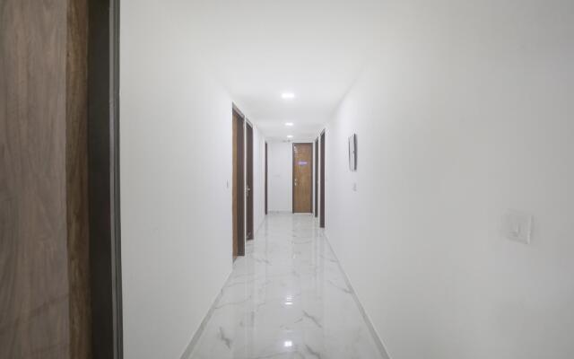 OYO 67484 Gour Town House