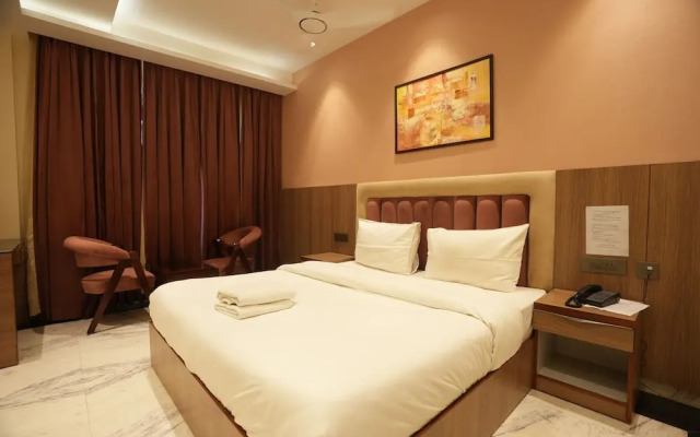 Lime Tree Hotels & Banquet Greater Noida