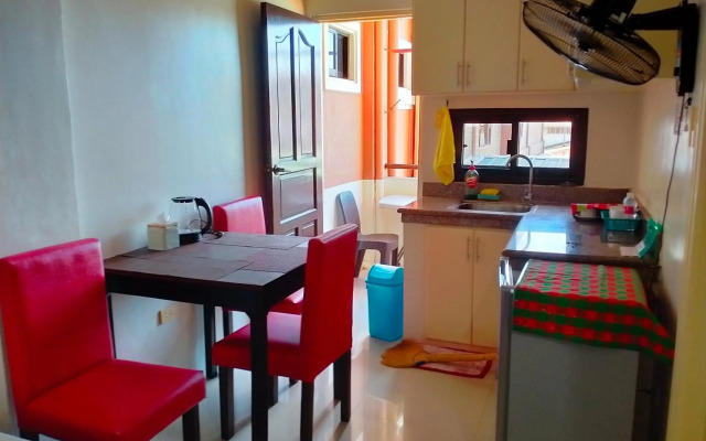 V.F. Riton Apartelle