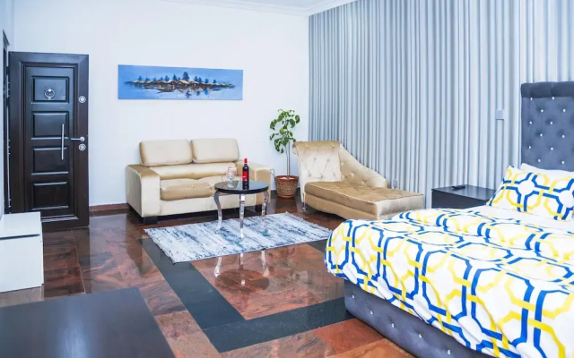 Lineech Apartments