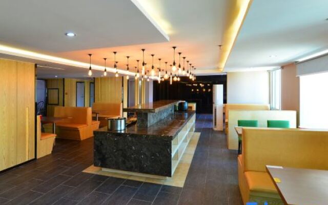 Yuguo Boutique Hotel