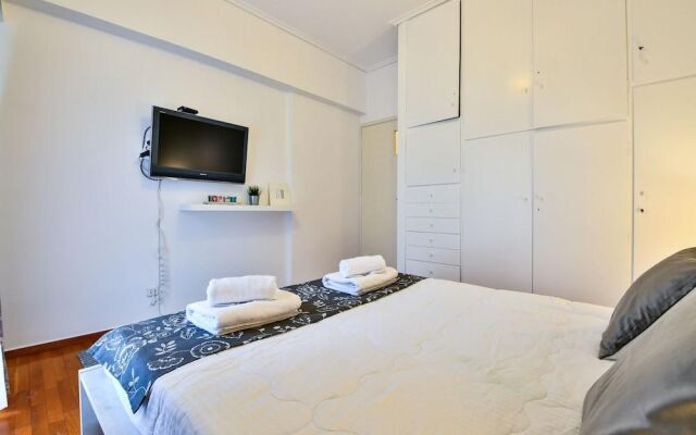 Cozy studio at Ampelokipi Area