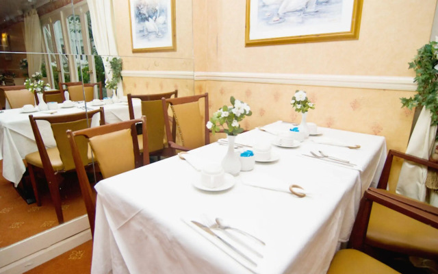Maranton House Hotel