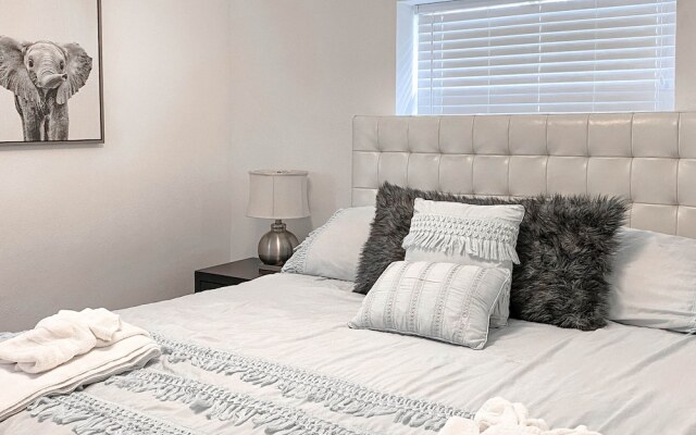 Bohemian Beach House - 3 Br Home