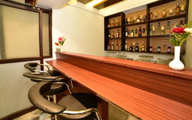 Treebo Tryst Hotel Tarcon