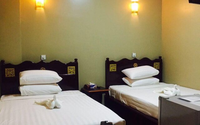 Hotel Glory