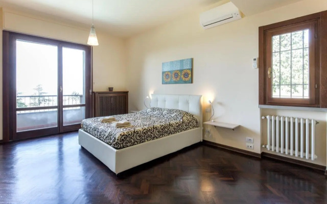 Villa Ballodole