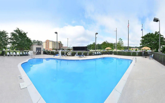 Hampton Inn by Hilton Petersburg Fort Lee