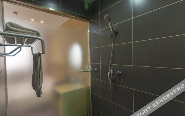 Riyuexing Business Hotel