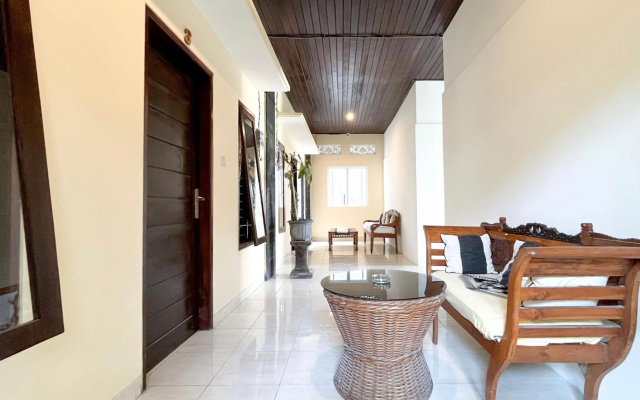 Adi surya guest house – Guest Rooms – Kuta