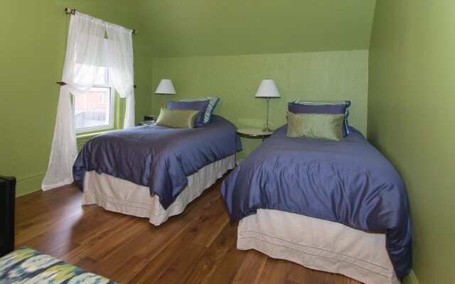 Ambercroft Bed and Breakfast