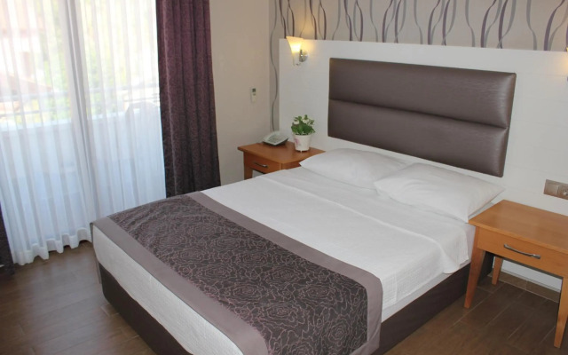Ida Hotel