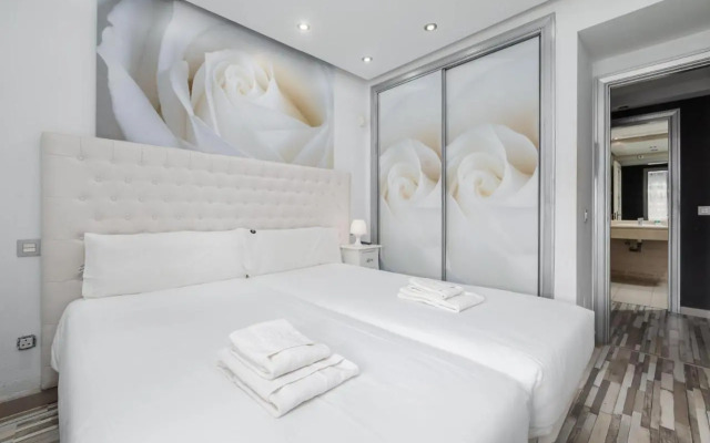 Trendy Apt. Puerto Banús (Free Parking & Pool) - RDR208
