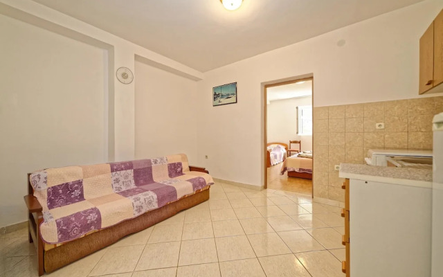 Apartments Biondić