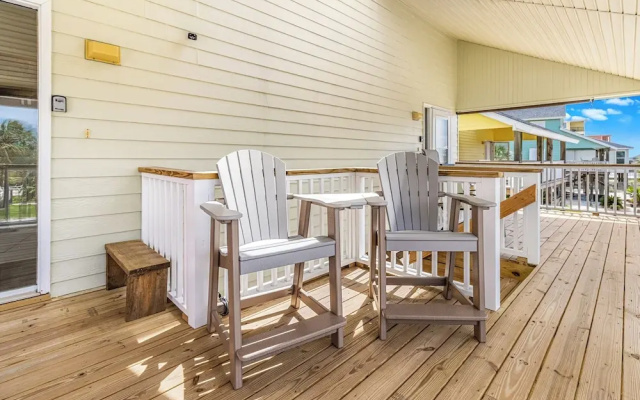 Salty Dog by Southern Vacation Rentals