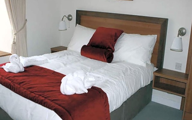 Ravine Hotel