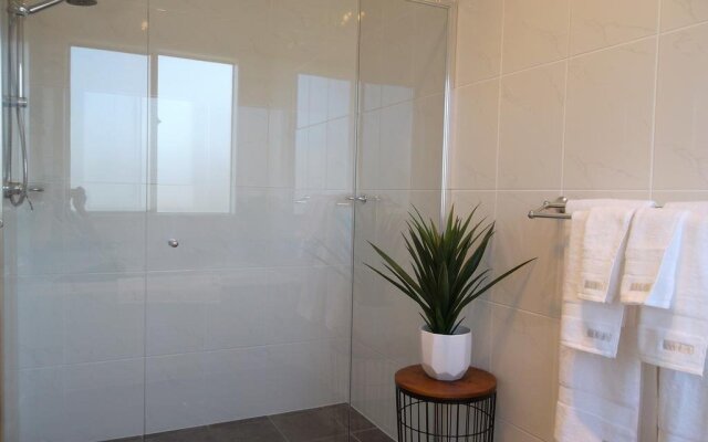 Auburn Vineyard Retreat