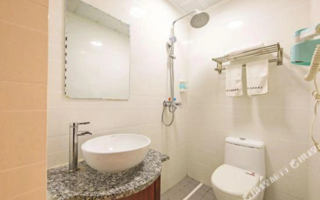 Kunming  fast seven hotel chain