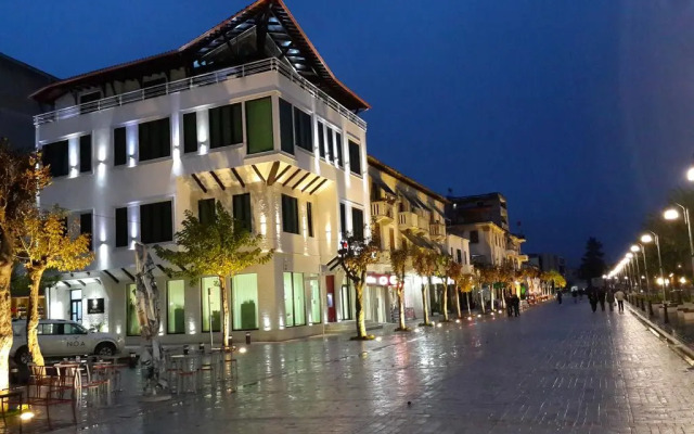 White City Hotel