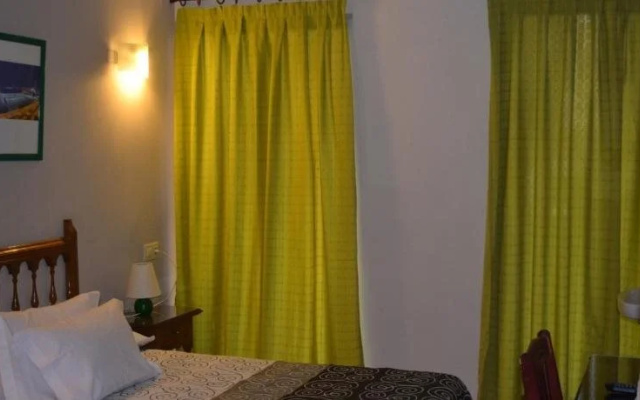 Hostal Waksman