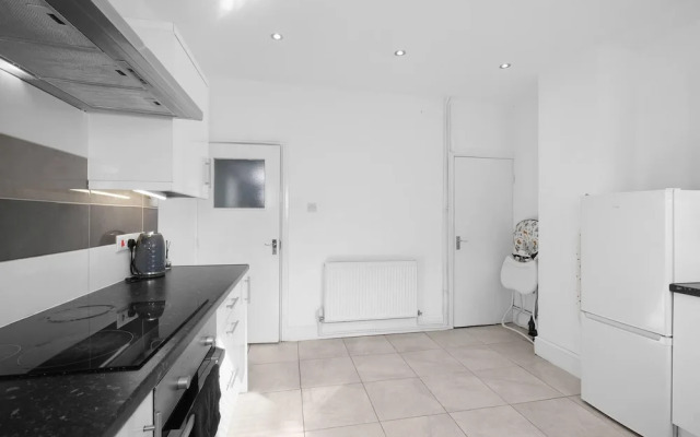 Radford 3 Bedroom and 1 Bathroom House