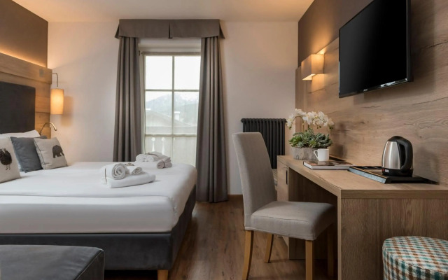 X Alp Hotel
